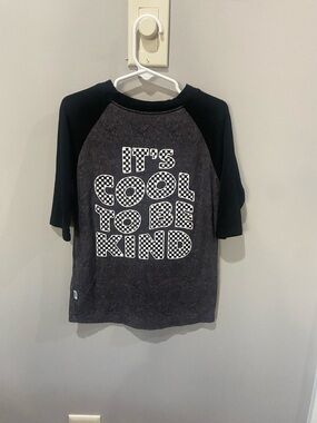 Kids Raglan Tee - Charcoal & Black - "It's Cool to Be Kind"